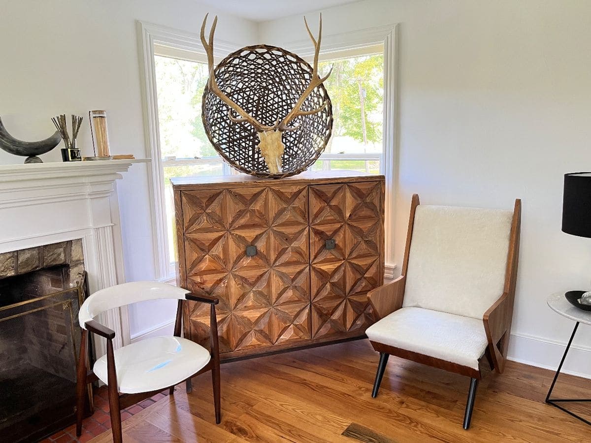 Living room staged for a Black Dog Auctions estate sale